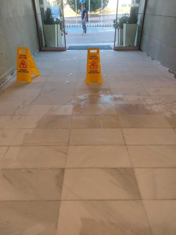 Pulido y abrillantado de Mármol en entrada Hotel de Madrid